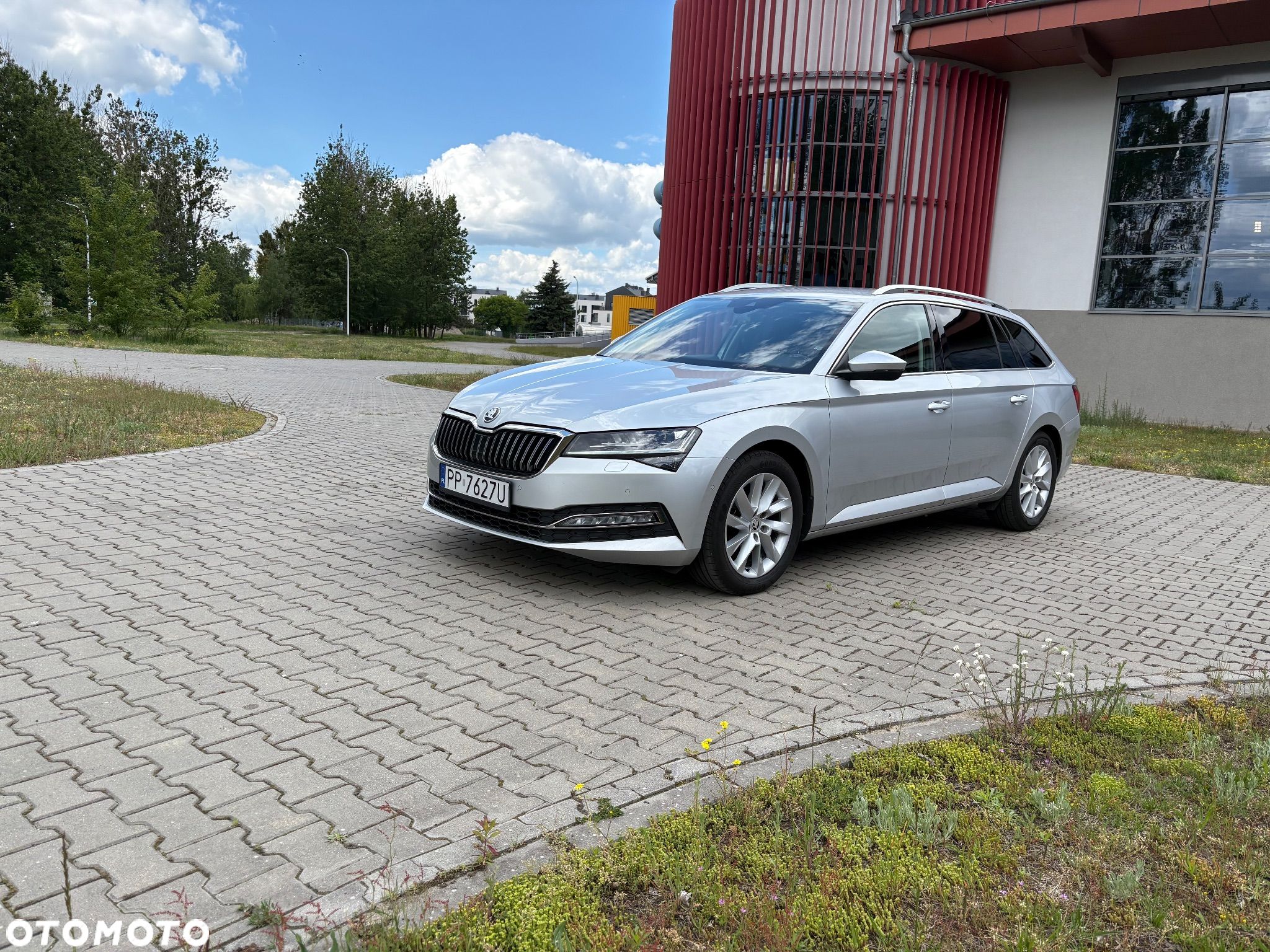 Skoda Superb 2.0 TDI DSG Style - 1