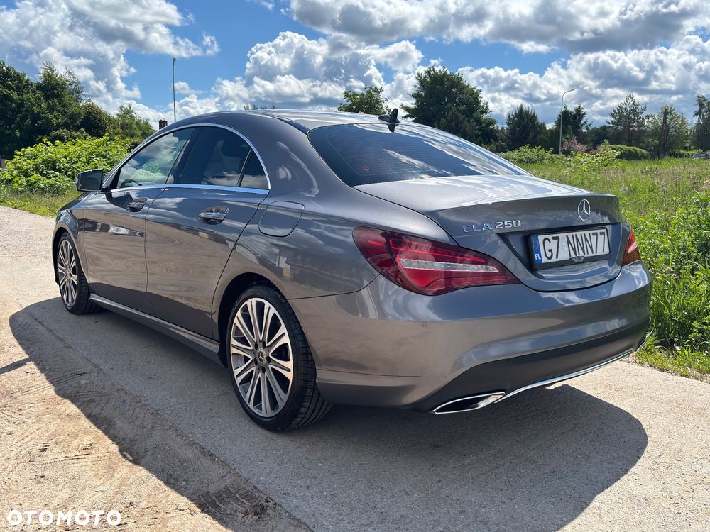 Mercedes-Benz CLA 250 7G-DCT UrbanStyle Edition - 5