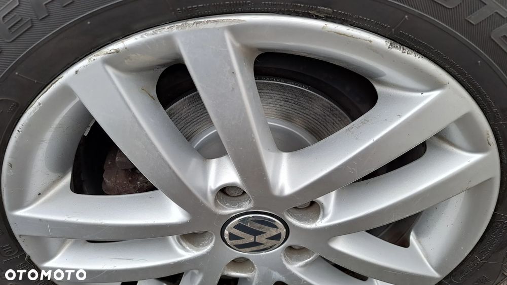 Volkswagen Golf 2.0 TDI DPF BlueMotion Technology Comfortline - 28