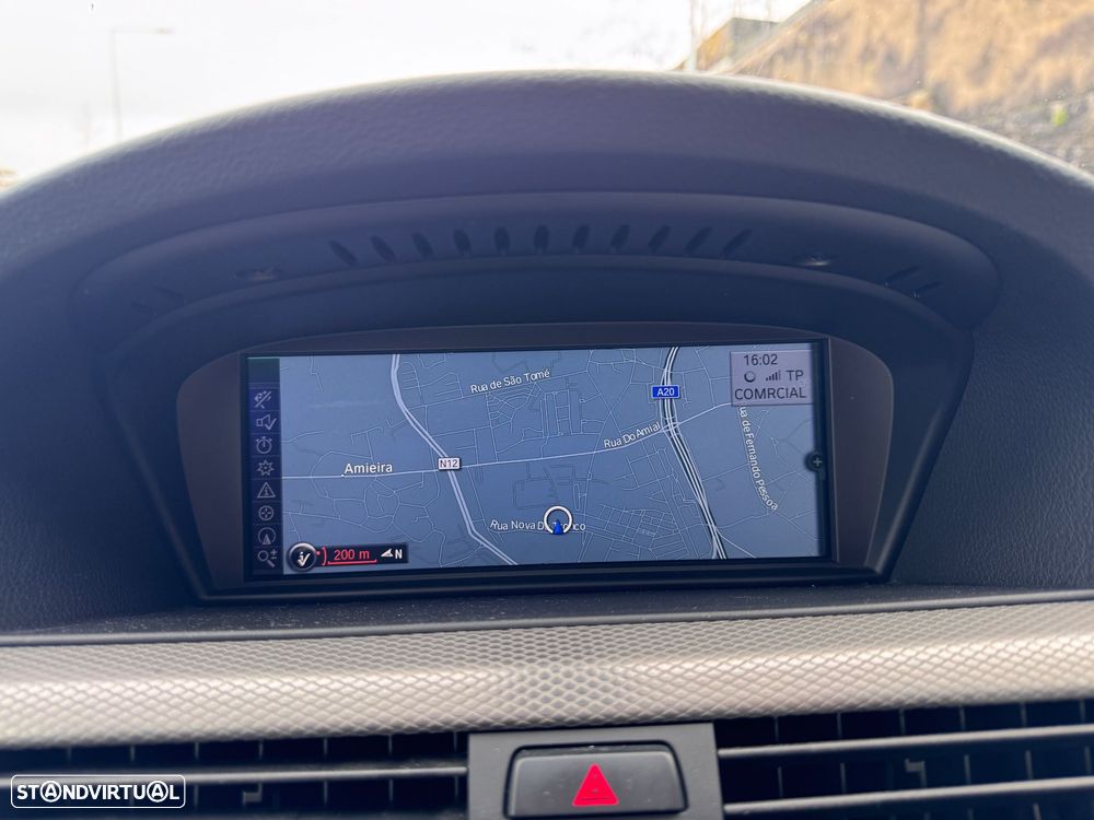 BMW 320 d xDrive Coupe Edição M - 8