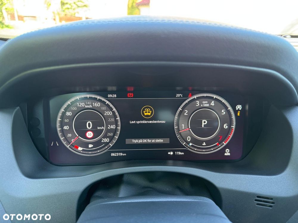 Jaguar XE P250 R-Dynamic HSE - 24