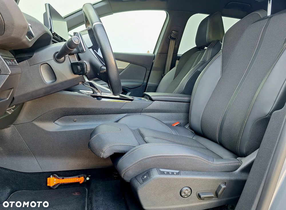 Peugeot 3008 225 e-EAT8 GT - 9