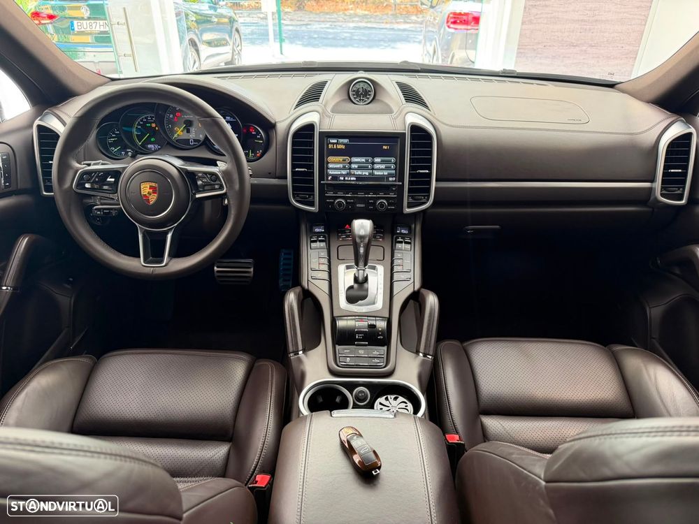 Porsche Cayenne S E-Hybrid Platinum Edition - 8