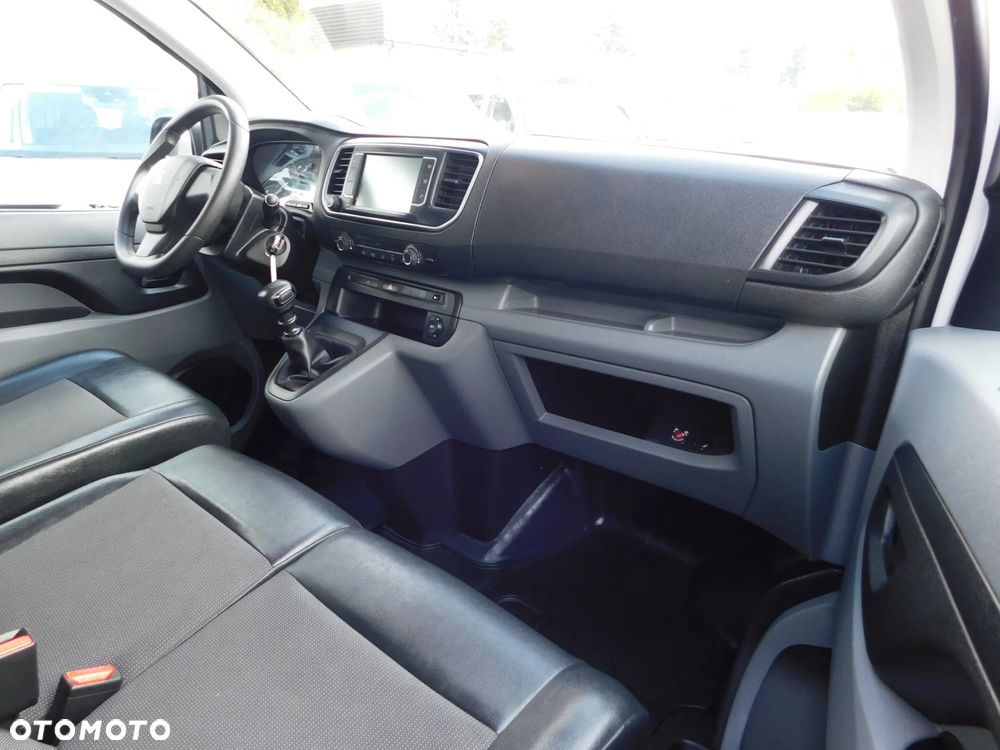 Peugeot Expert Kombi 1.5 BlueHDi Compact 2,7t - 6