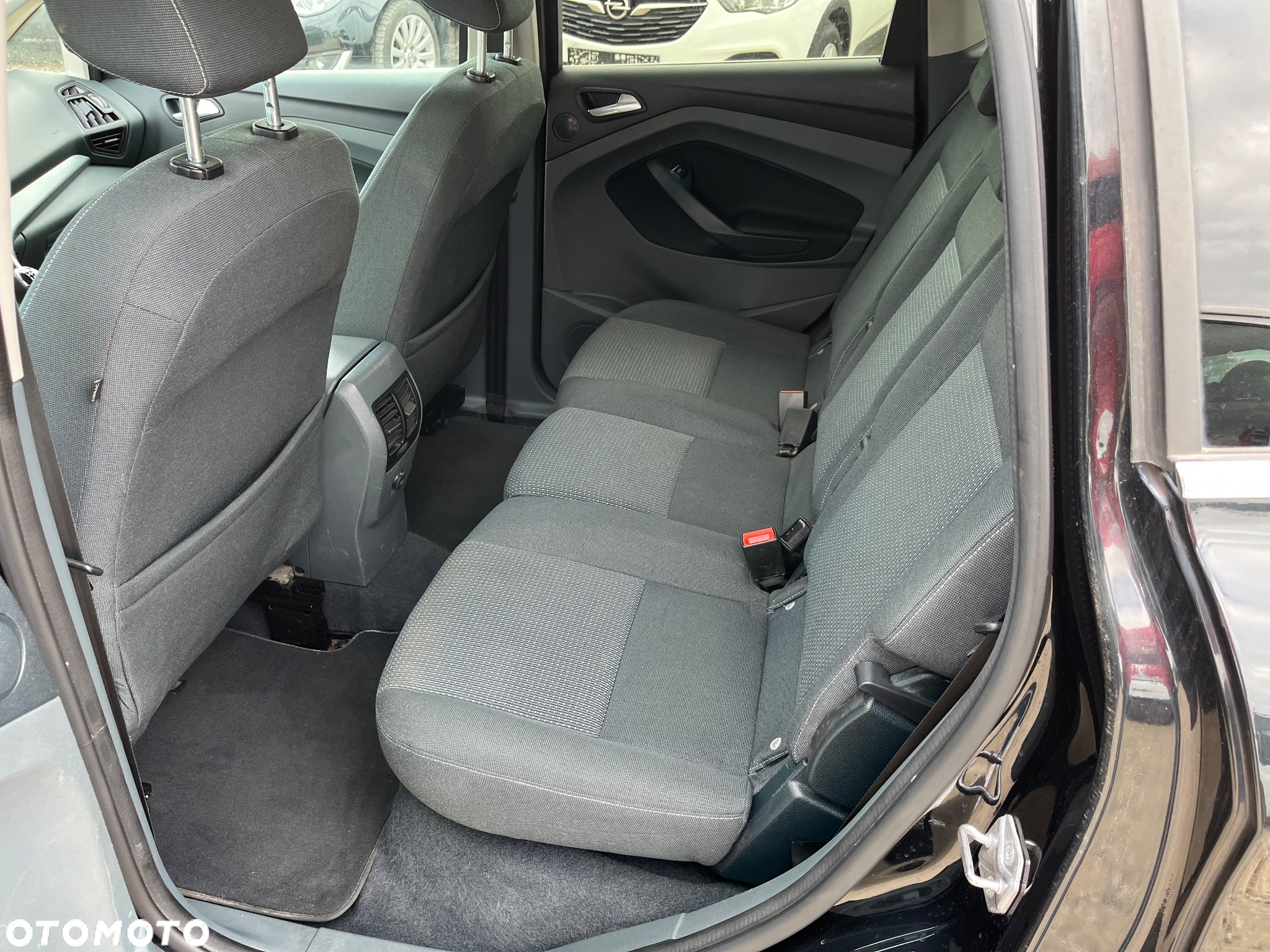 Ford C-MAX 1.6 Ambiente - 21