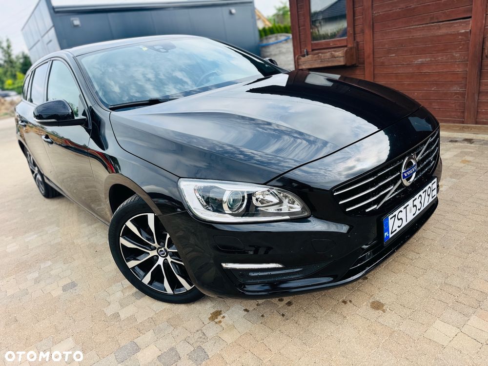 Volvo V60 D2 Drive-E R-Design Kinetic - 36