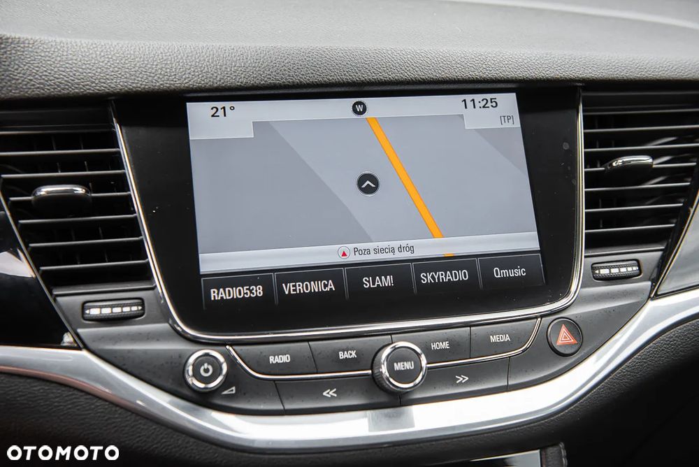 Opel Astra 1.4 T Dynamic S&S - 28