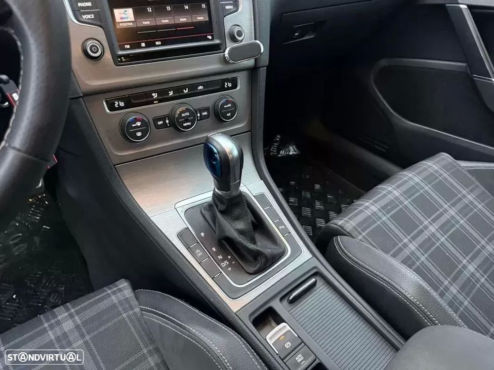 VW Golf 1.6 TDI BlueMotion DSG Cup - 10