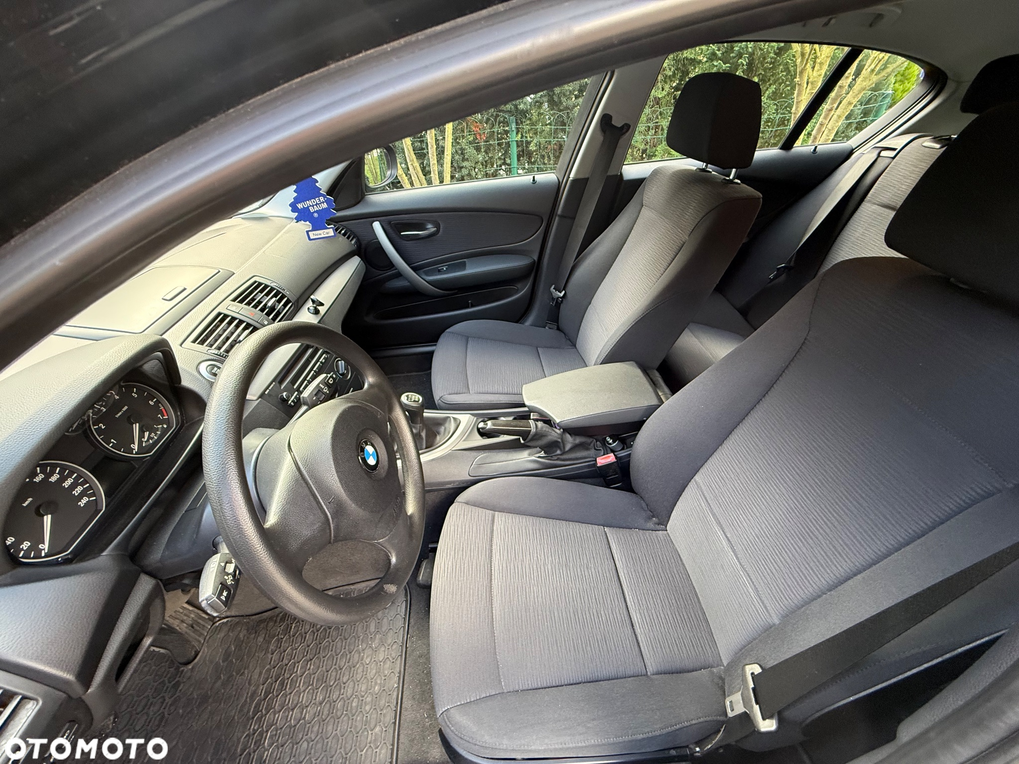 BMW Seria 1 116i - 10