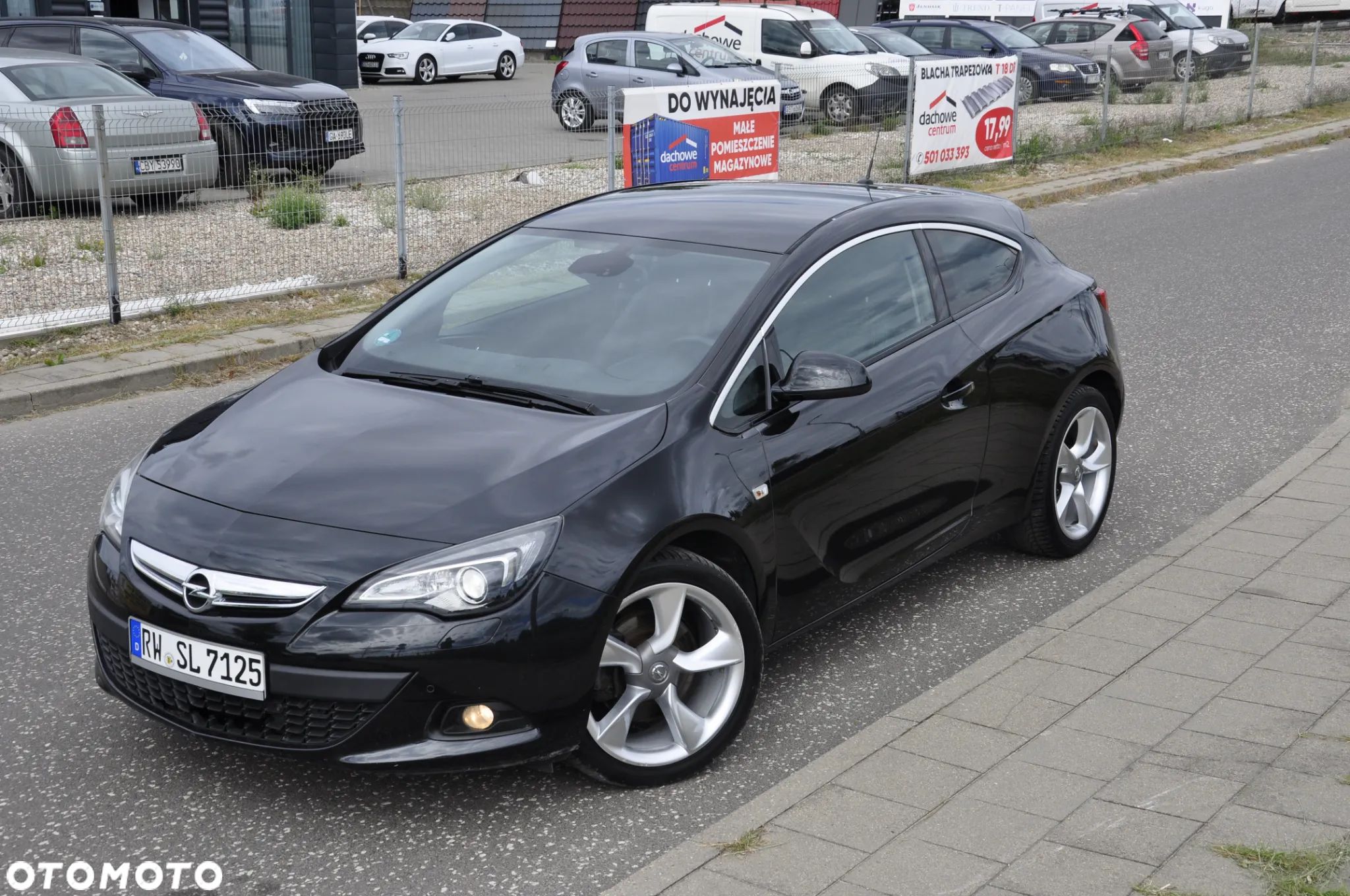 Opel Astra IV GTC 1.6 T Sport - 1