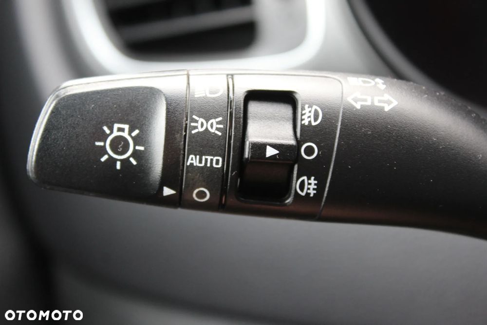 Kia Carens 1.6 GDI XL - 35
