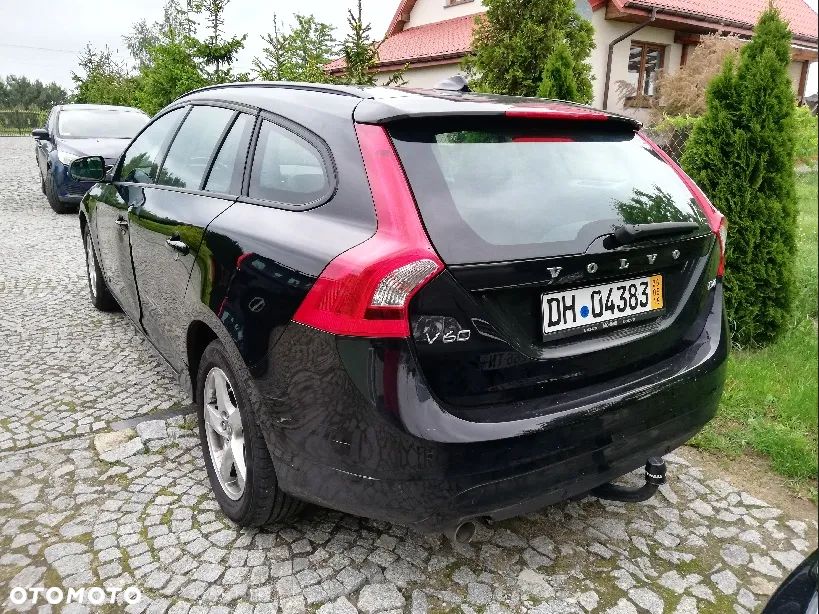 Volvo V60 D4 Kinetic - 16