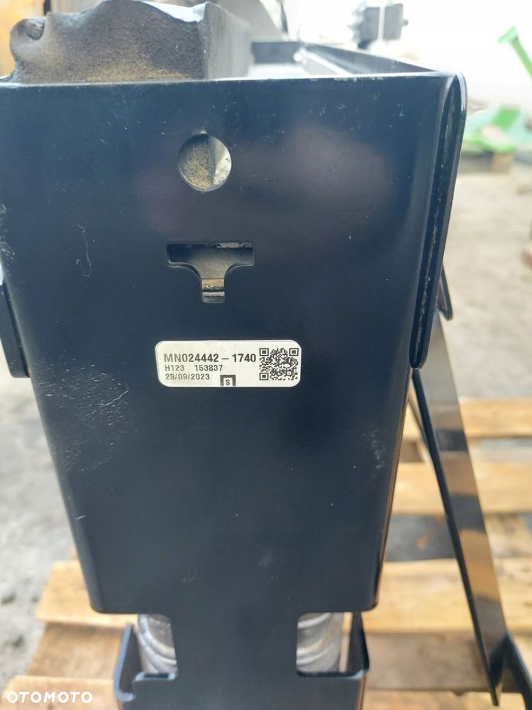 Chłodnica oleju ACX 277510A CIĄGNIK VALTRA Q305S 2024R - 6