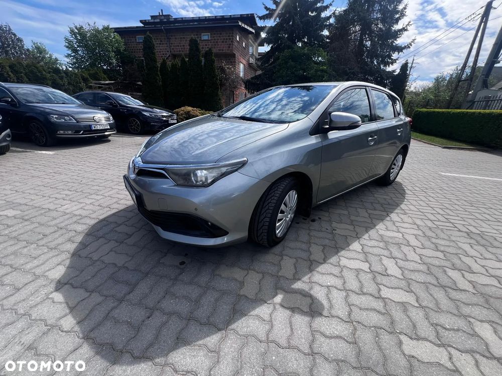 Toyota Auris 1.6 Comfort - 1
