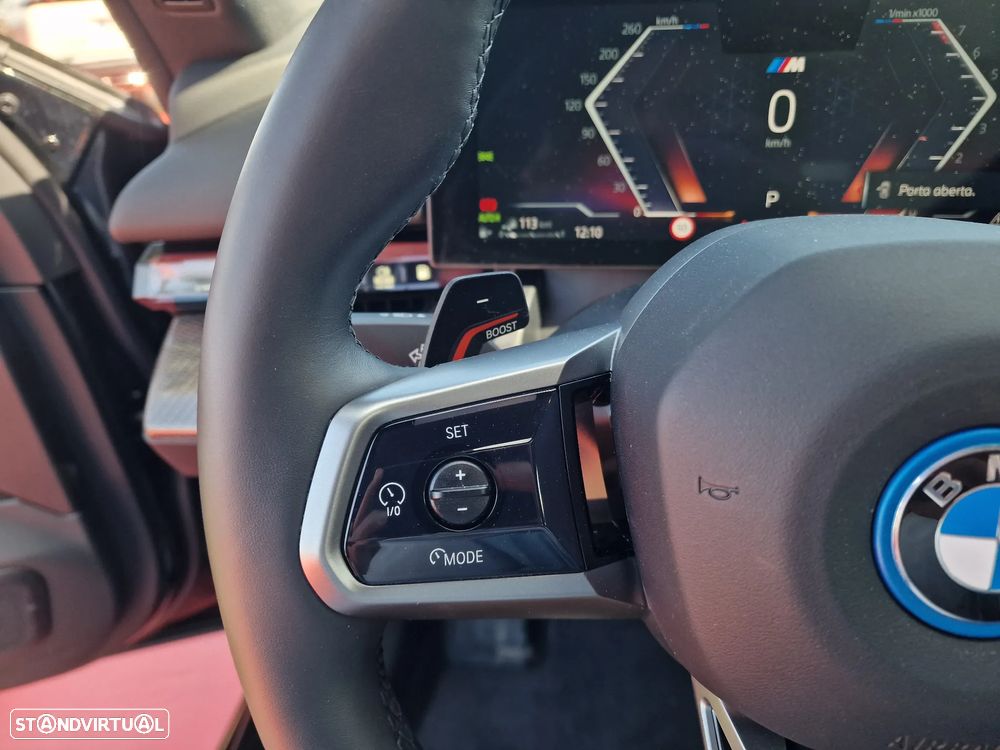 BMW 550 e xDrive Pack Desportivo M Pro - 27