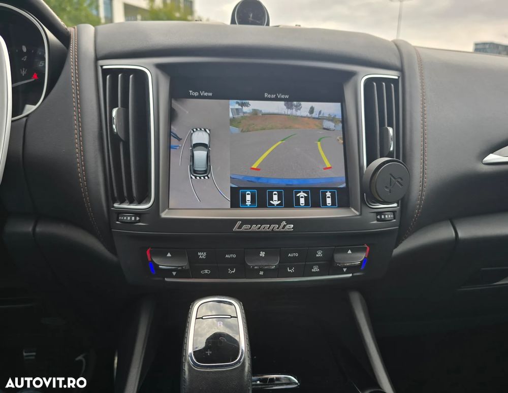 Maserati Levante - 22