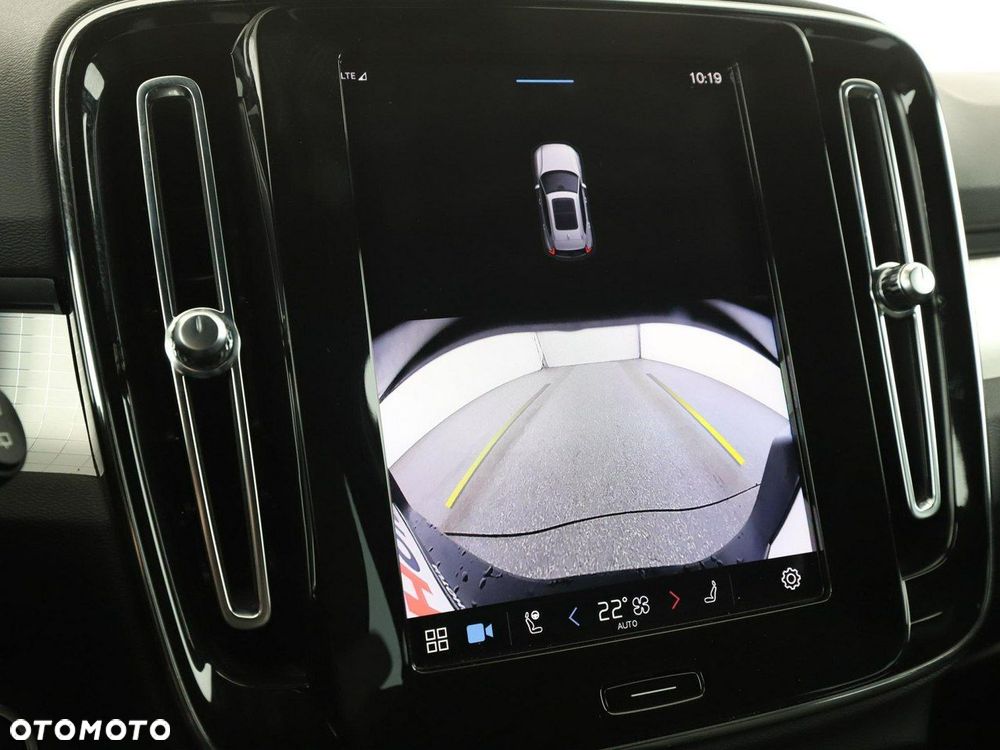 Volvo XC 40 B3 B DKG Core - 24