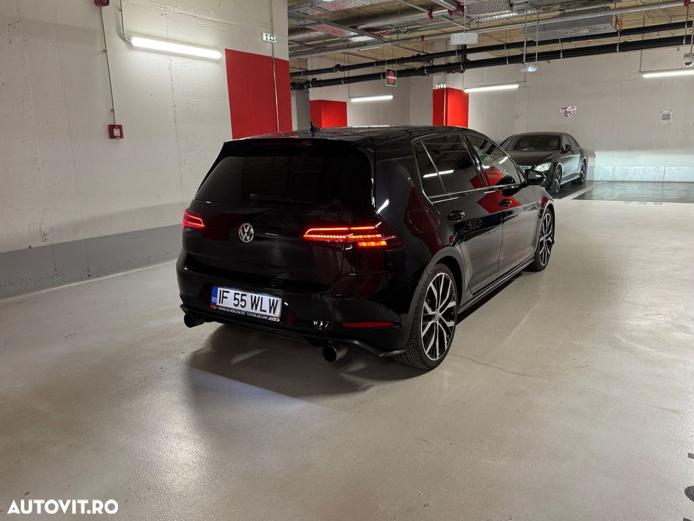 Volkswagen Golf GTI (BlueMotion Technology) DSG - 12