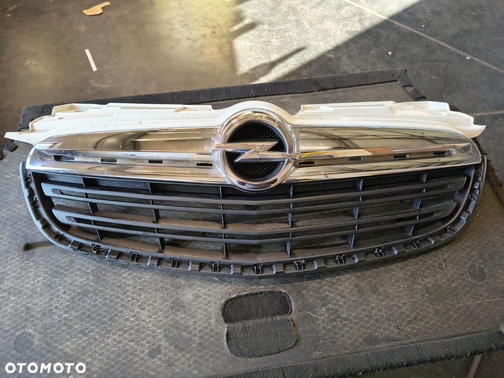 OPEL COMBO D GRILL ATRAPA 735539600 - 1