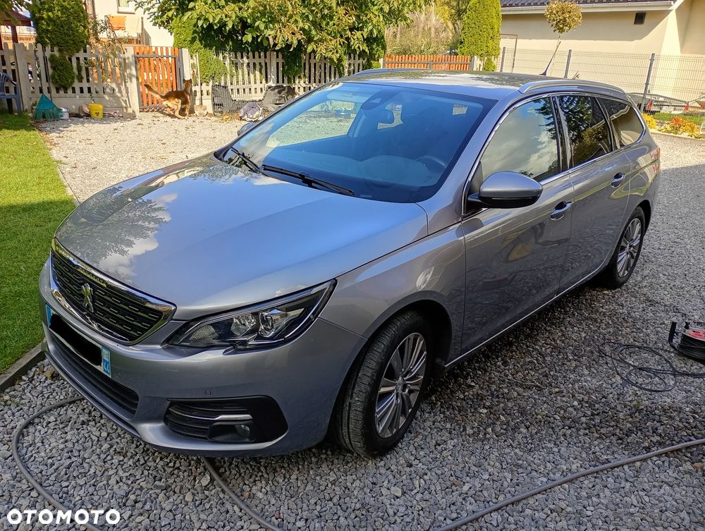 Peugeot 308 PureTech 130 EAT8 Allure - 2