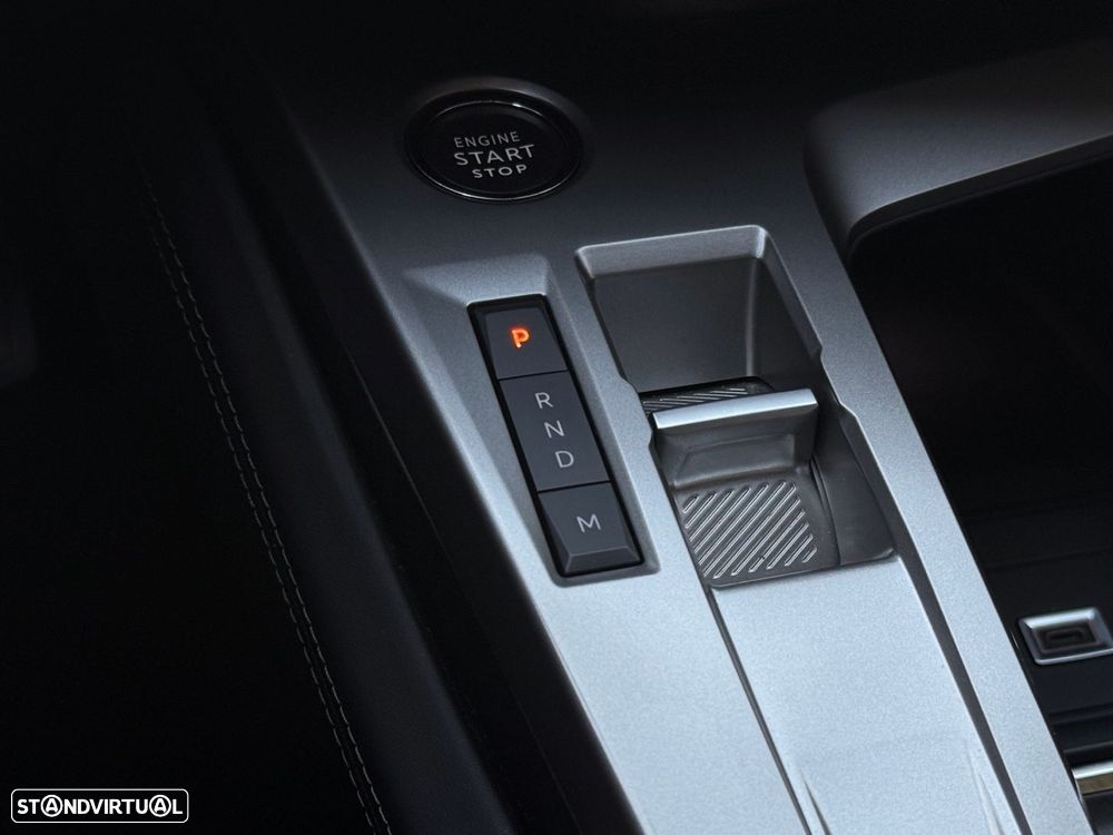 Peugeot 308 1.2 PureTech Allure Pack EAT8 - 18