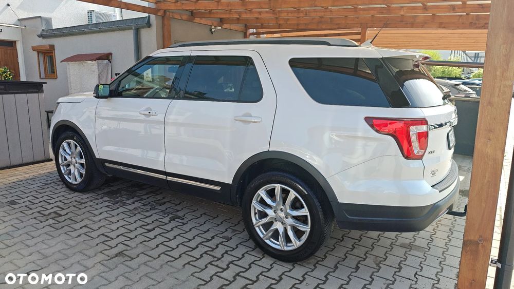 Ford Explorer - 4