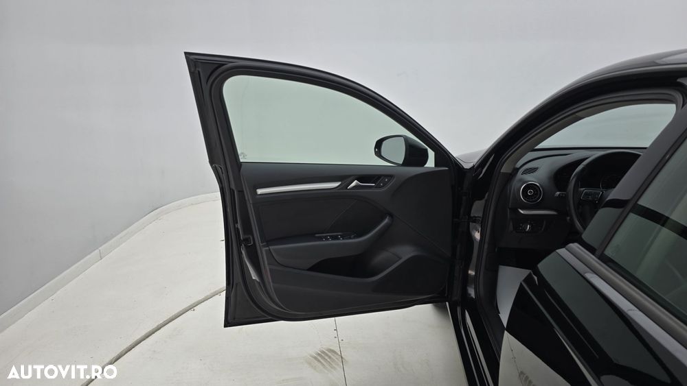 Audi A3 Sportback 1.6 TDI S tronic - 10