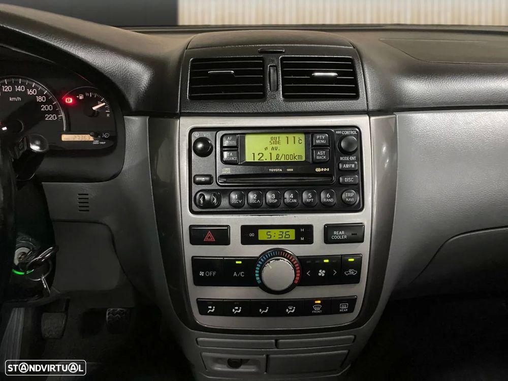 Toyota Avensis Verso 2.0 D-4D Sol TA - 11