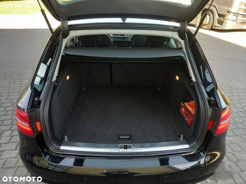 Audi A4 Avant 2.0 TDI DPF S line Sportpaket (plus) - 19