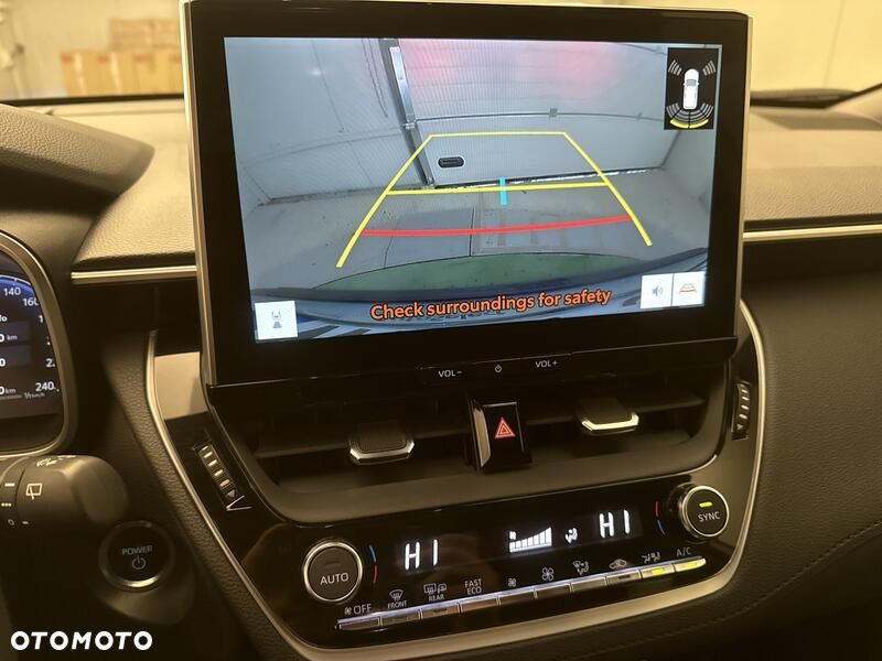 Toyota Corolla Cross - 16