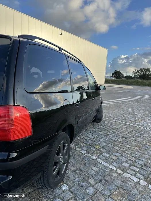 VW Sharan 1.9 TDi Highline Tip - 5