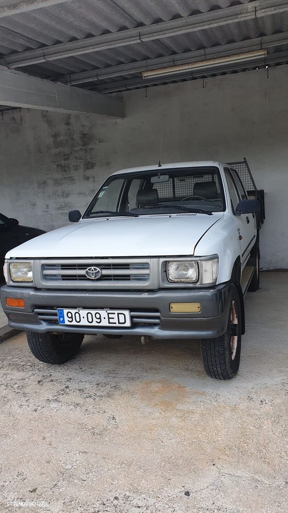 Toyota Hilux 2.4 D LN105LP C. Dupla - 1
