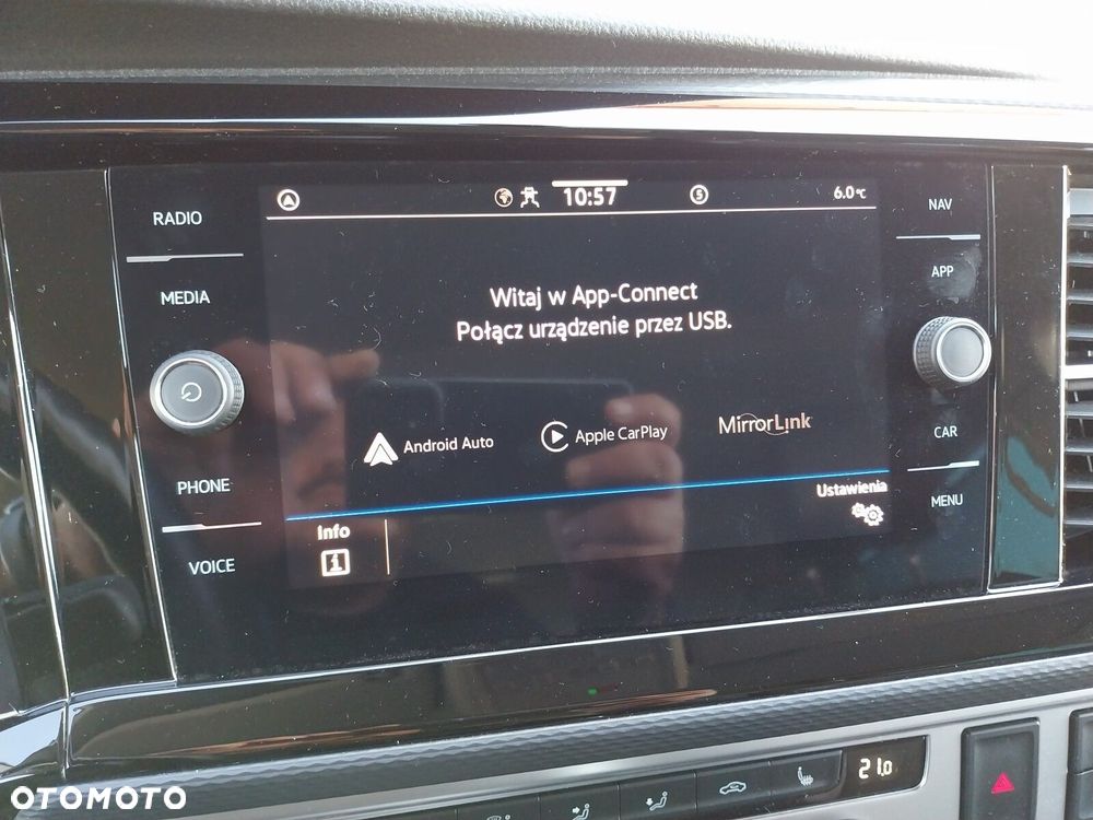 Volkswagen Multivan - 30