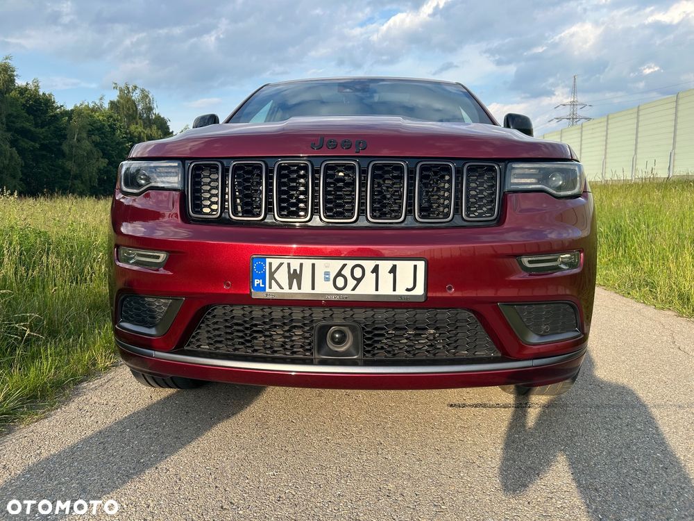 Jeep Grand Cherokee - 26