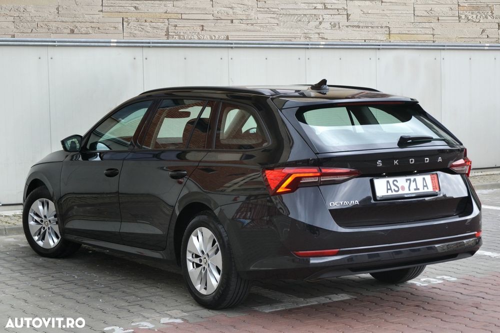 Skoda Octavia 2.0 TDI DSG First Edition - 4