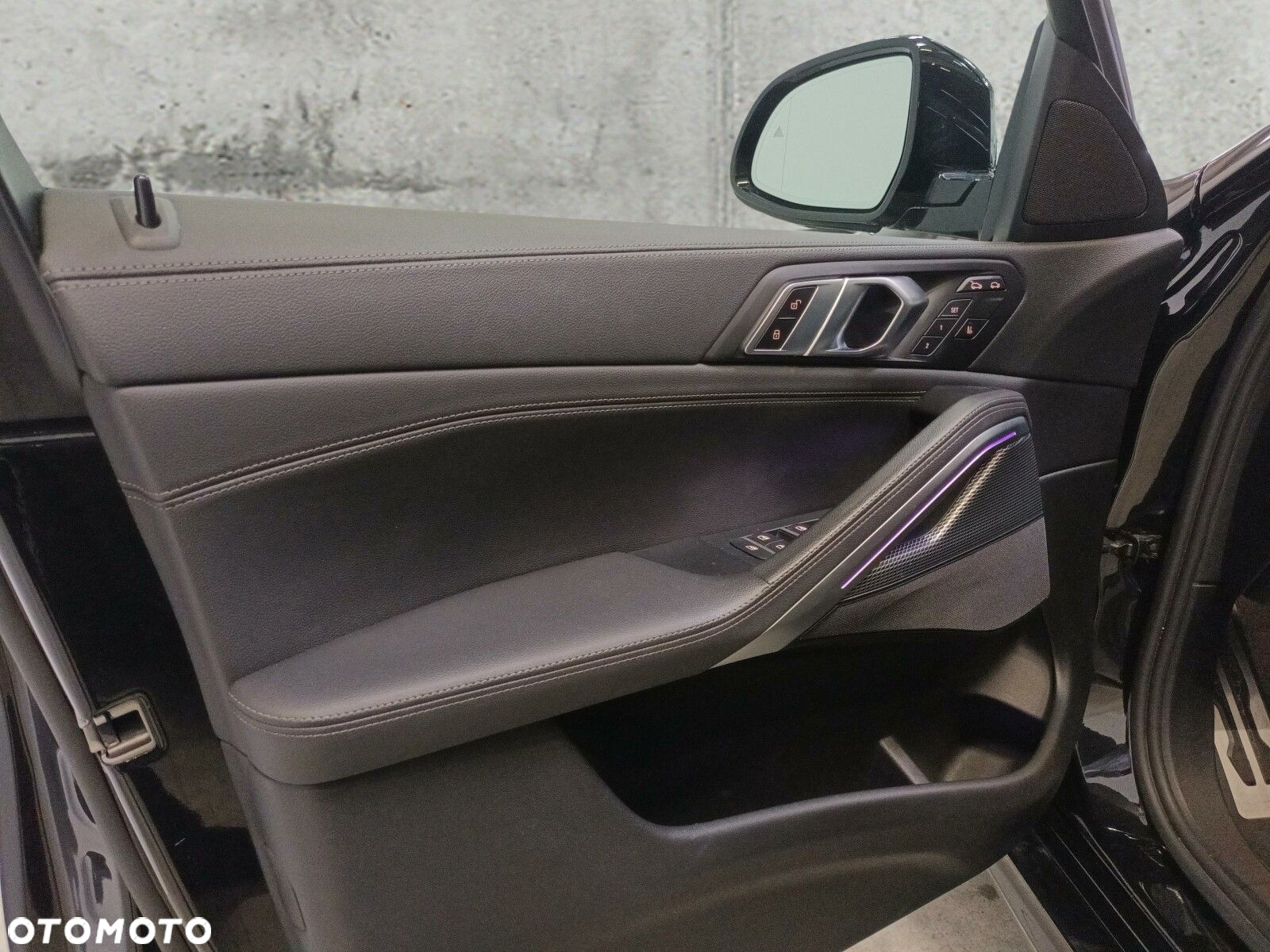 BMW X6 - 11