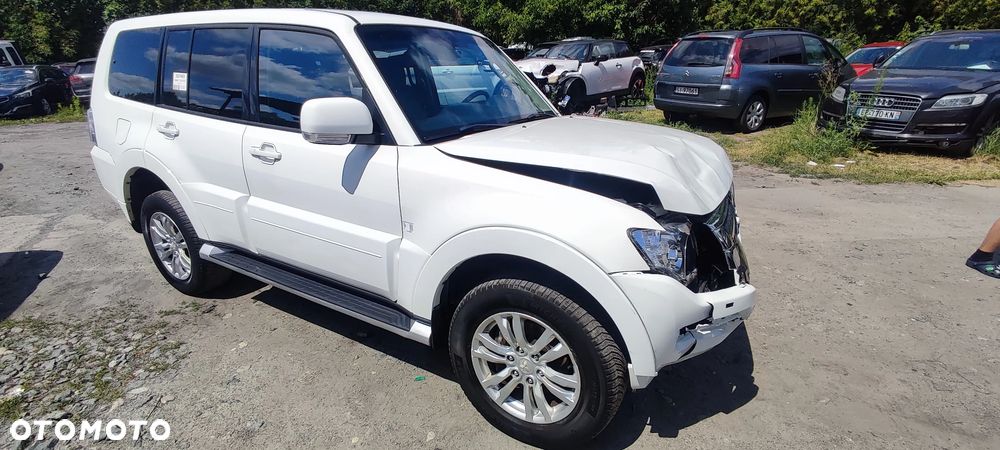 Mitsubishi Pajero 3.2 DID Instyle - 21