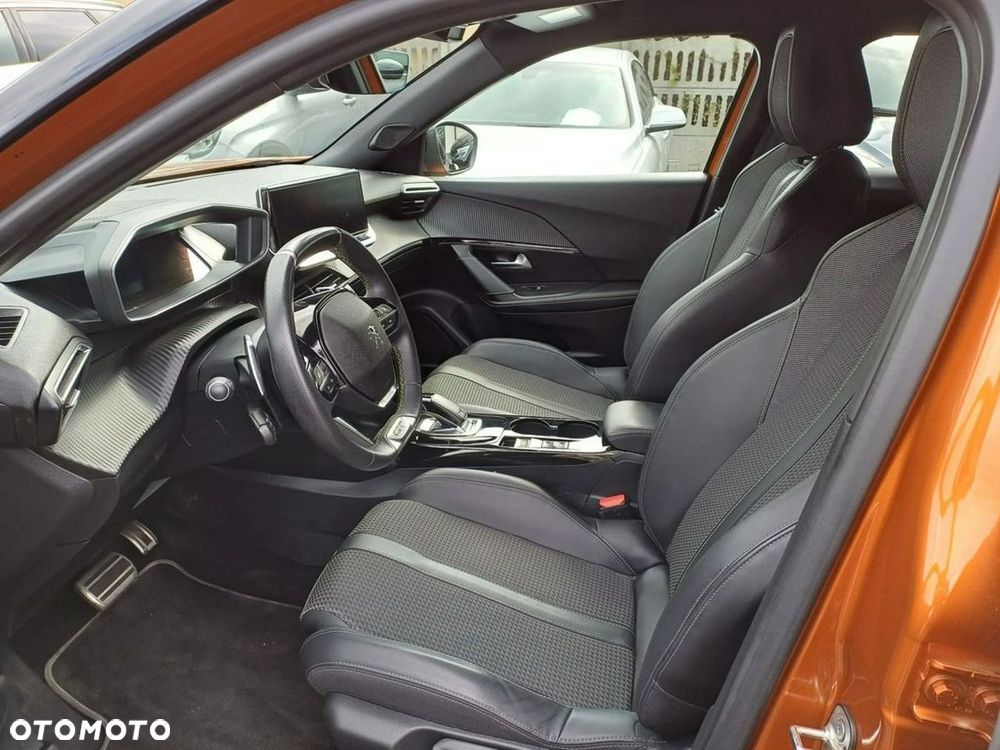 Peugeot 2008 PureTech 130 EAT8 GT Pack - 15