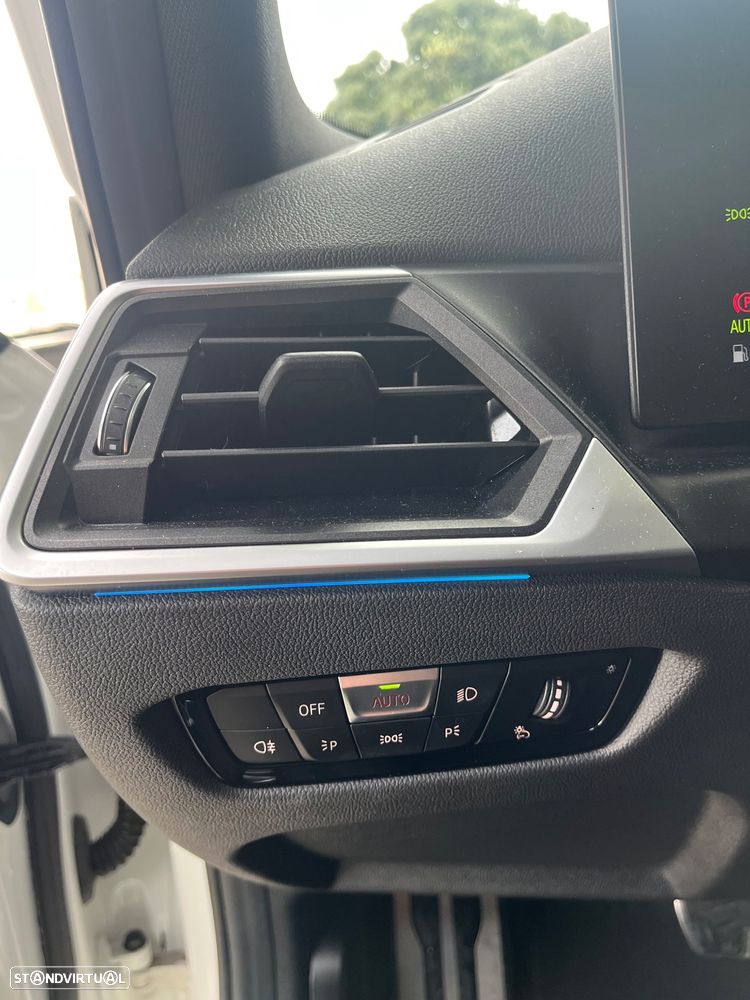 BMW 330 e Aut. M Sport - 12