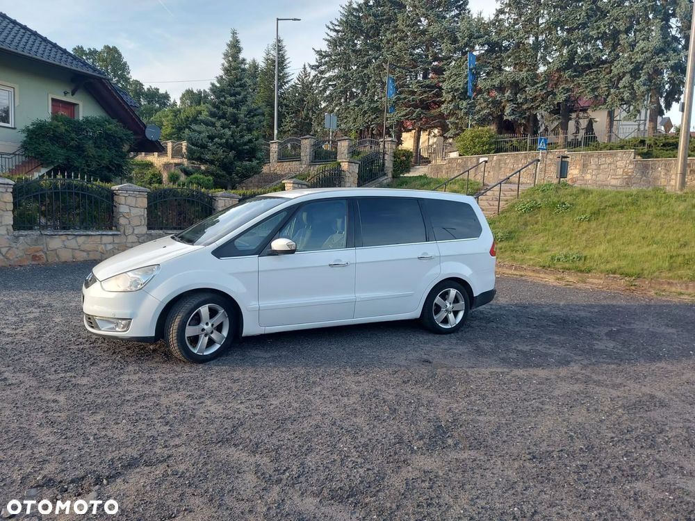 Ford Galaxy - 4