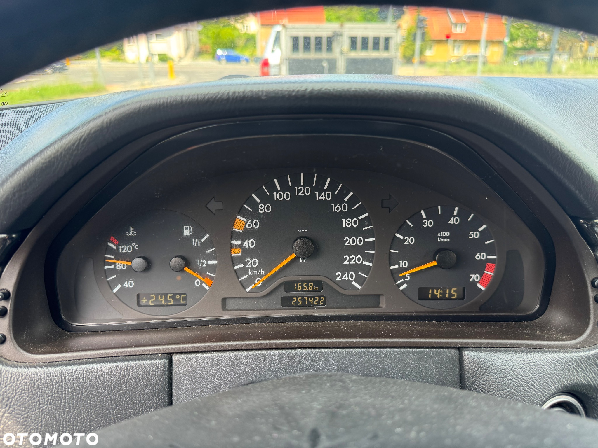 Mercedes-Benz Klasa E 200 Avantgarde - 29