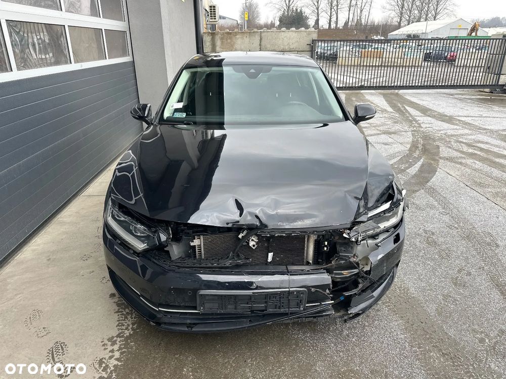 Volkswagen Passat 1.8 TSI BMT Comfortline - 7
