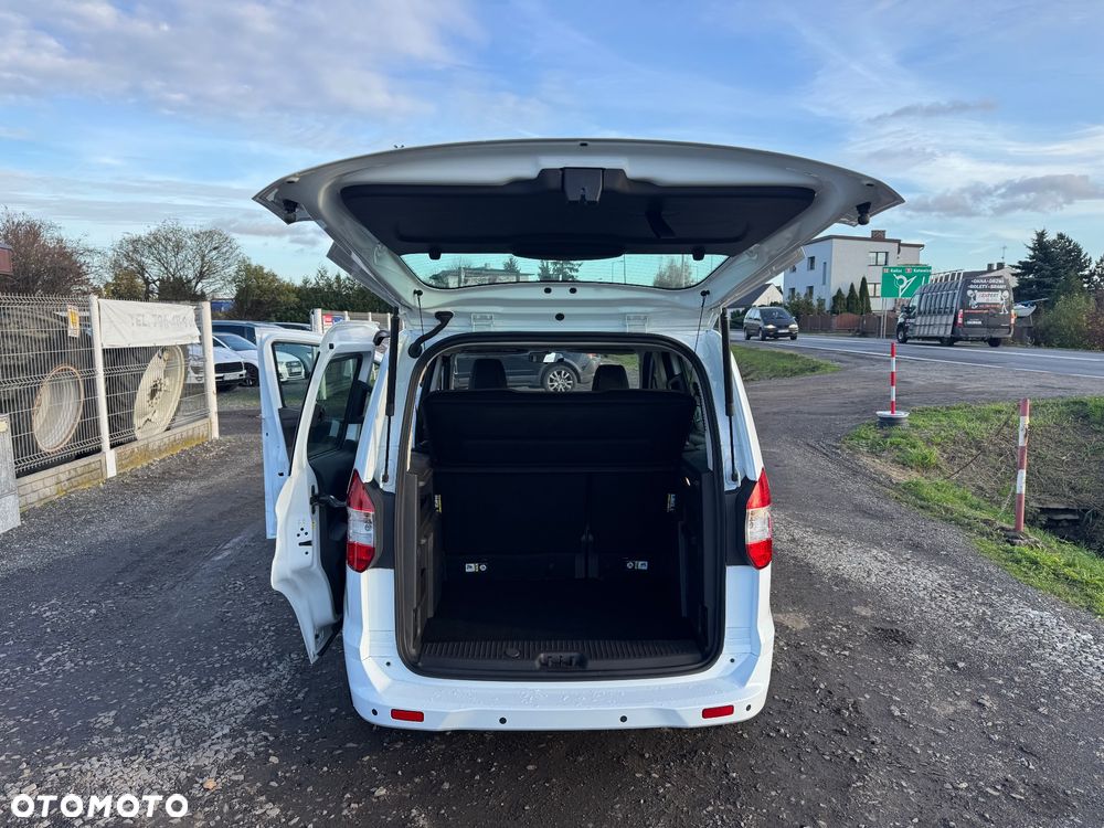Ford Tourneo Courier 1.5 TDCi S&S Trend - 17