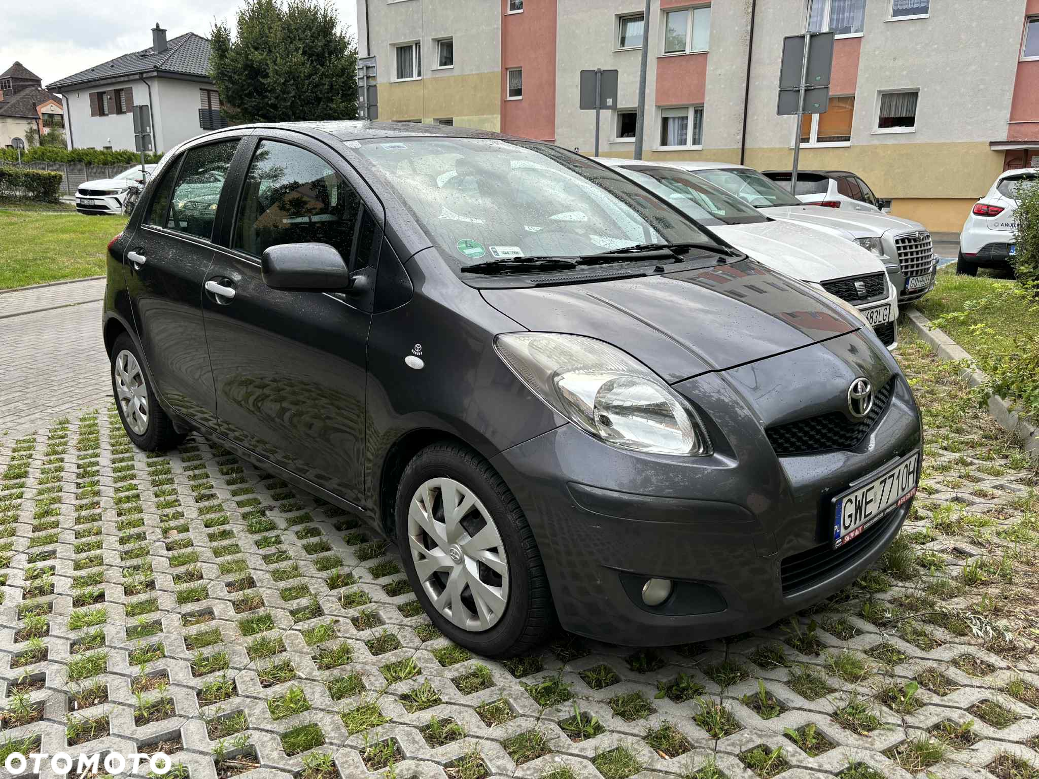 Toyota Yaris 1.33 VVT-i Executive - 2