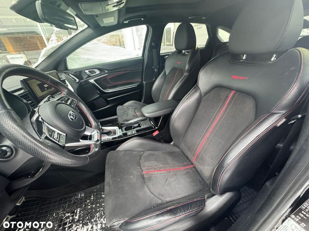 Kia ProCeed 1.6 T-GDI GT DCT - 10