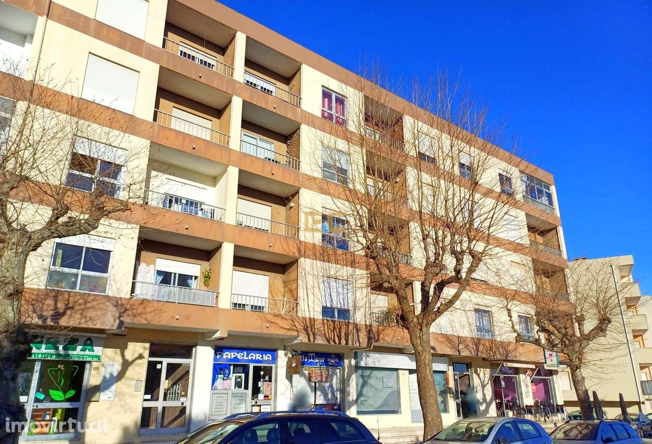 Loja com vitrine, para venda na Figueira da Foz- Buarcos! - Grande imagem: 2/22