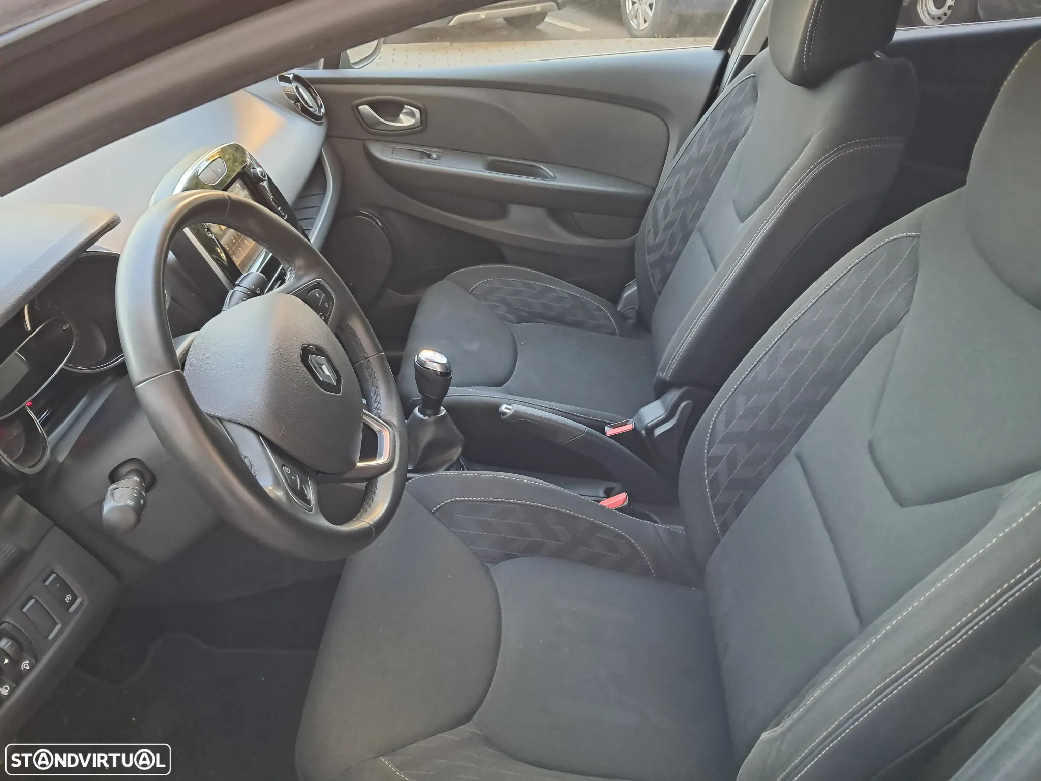 Renault Clio Sport Tourer 0.9 TCe Limited - 6