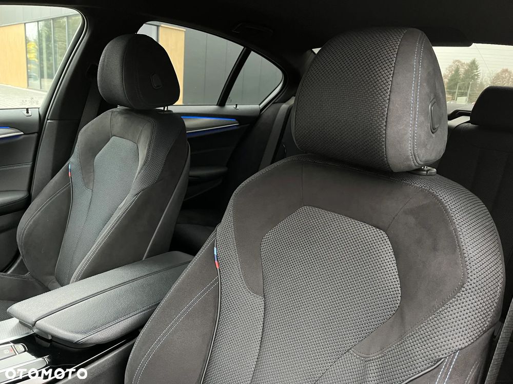 BMW Seria 5 530i GPF xDrive M Sport sport - 23