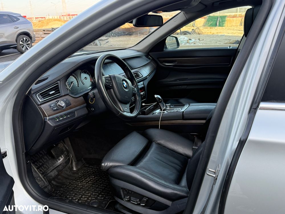 BMW Seria 7 740d xDrive Aut. - 6