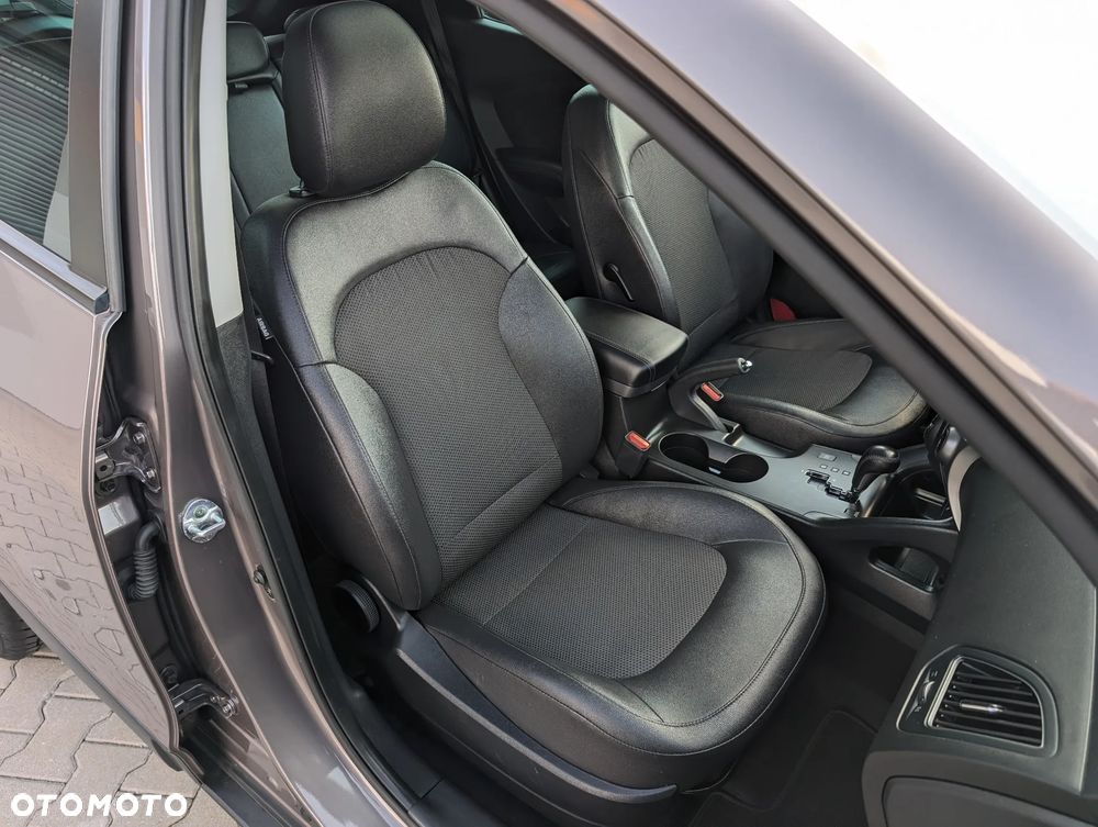 Hyundai ix35 2.0 GDI Premium 2WD - 32